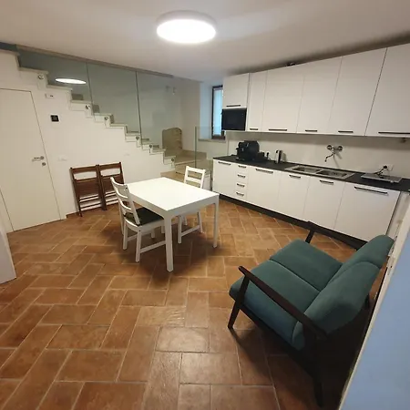 Carazzole Bed & Breakfast *